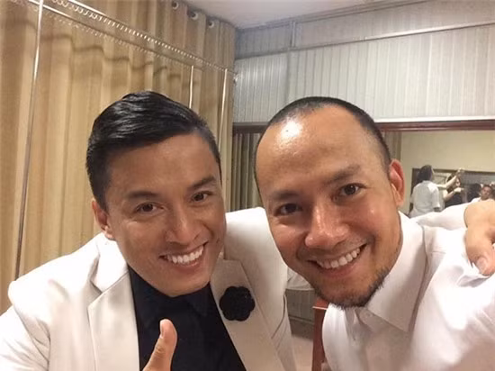 Bức hình Tiến Đạt chụp chung với Lam Trường - cậu ruột của Minh Thư cách đây 2 tháng. (Ảnh: Facebook)