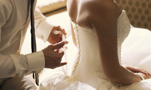 Choang vang khi dem tan hon moi biet vo minh la dan ong