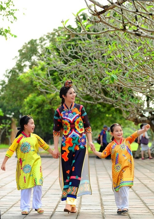 Goc khuat sau anh hao quang cua Hoa hau Ngoc Han-Hinh-4