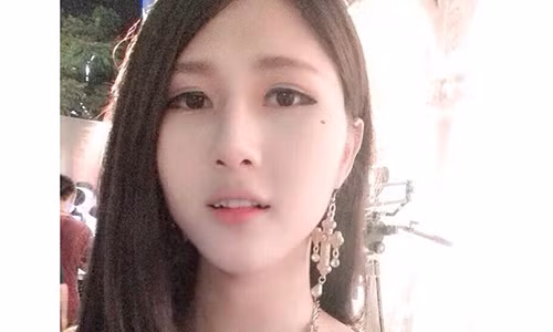 Nguoi mau chuyen gioi Tram Anh sap man han tu