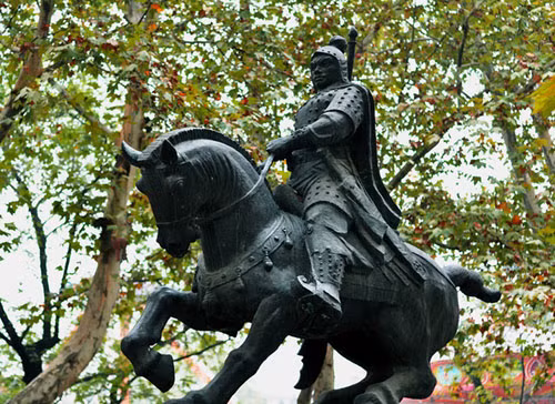 De nhat danh tuong cua Tao Thao khien Ton Quyen suyt chet-Hinh-4