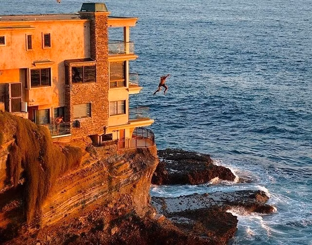 Suyt mat mang khi nhay tu tang 3 xuong be boi-Hinh-3