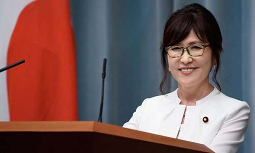 Khoi tai san khung cua nu Bo truong Quoc phong Nhat Ban