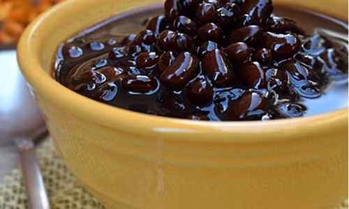 Uống nước đậu đen theo đúng cách này mỡ bụng hết veo Uong nuoc dau den theo dung cach nay mo bung het veo