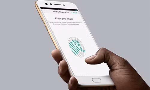 Oppo F3 gia 8 trieu sap ban tai Viet Nam