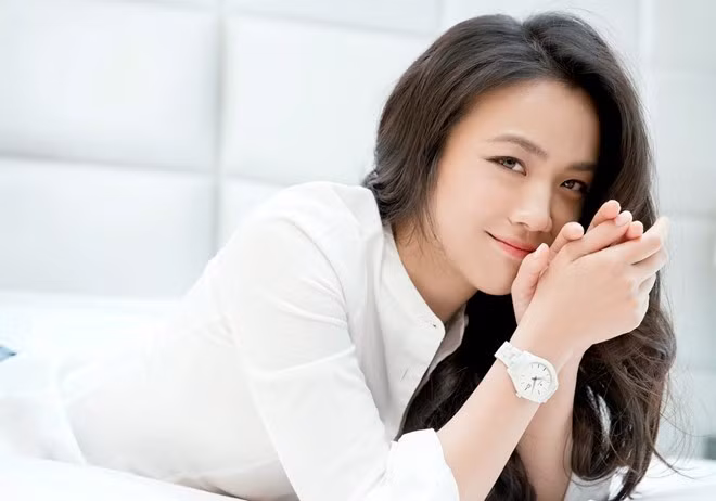 Sina cho rằng, Thang Duy xét riêng về ngũ quan - chưa thật sự thanh tú, sắc đẹp chưa đạt tầm nổi trội, nhưng cô hút người đối diện bởi vẻ đẹp như từ trong tiểu thuyết. Cô cũng được đánh giá là một trong 10 nữ thần showbiz Hoa ngữ.