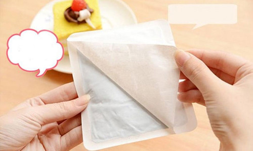 Miếng dán giữ nhiệt là tiện dụng nên được nhiều người ưa dùng. Miếng dán giữ nhiệt là tiện dụng nên được nhiều người ưa dùng.