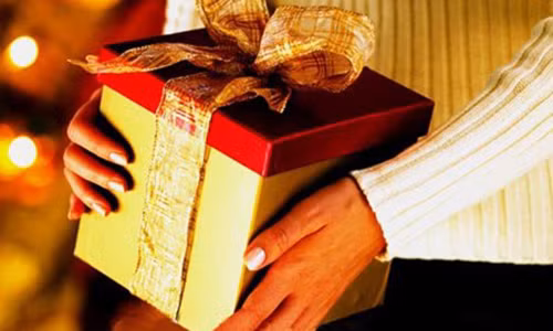 Khong hieu trai tre co ma luc manh co nao khien vo toi nga guc