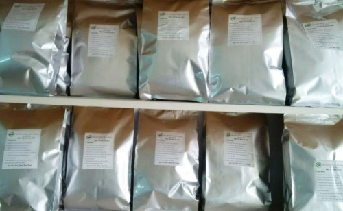 Gói thuốc chữa bách bệnh của bà Hồng.