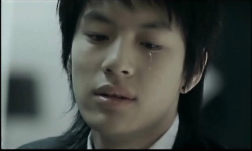 Chia tay rồi cô ấy mới bảo rằng nếu ở với cô ấy đời tôi và có khi cả đời cháu cũng chẳng phải lo chuyện tiền bạc. Ảnh minh họa.