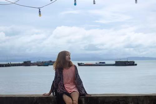 Hiện tại, Hương cũng đang nằm trong Top 10 cuộc thi Press Beauty (Tài sắc nữ sinh Báo chí 2016) của Học viện Báo chí và Tuyên truyền.