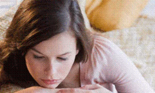 Lam gi khi lien tuc bi tinh cu cua chong quay roi