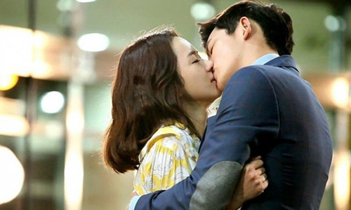 Tinh cu giau sang vua li hon, chong voi viet don chia tay vo