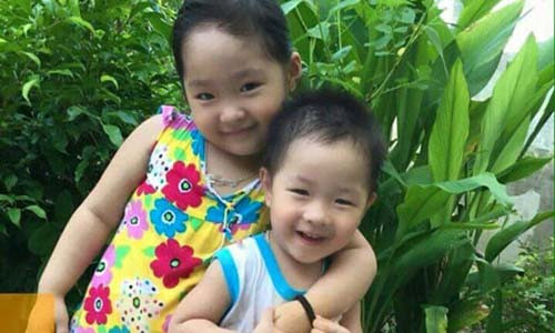 Dau don nguoi me co hai con bi...ba noi bat coc