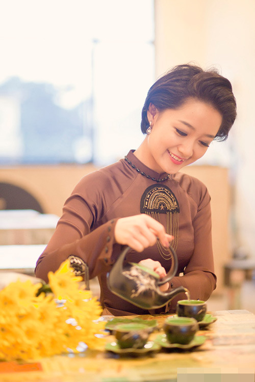 Cô được xem là nữ BTV trẻ nhất trong “lịch sử” lên sóng bản tin thời sự 19h cho đến thời điểm hiện tại.