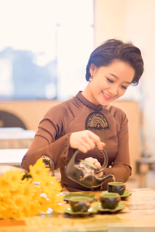 Cô được xem là nữ BTV trẻ nhất trong “lịch sử” lên sóng bản tin thời sự 19h cho đến thời điểm hiện tại.