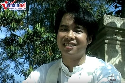 Những năm 90, khi Ngọc Sơn rất nổi tiếng bên ca hát thì nhiều đạo diễn muốn mời anh tham gia đóng phim để tăng thêm phần sức hút. Anh đóng nhiều phim như: Vua lửa, Yểu điệu thục nữ, Cát bụi hè đường... Những vai này dễ thương, đáng yêu nhưng không mang lại sự thành công. Năm 2008, Ngọc Sơn trở lại trong vai trò diễn viên khi vào vai phản diện trong bộ phim chiếu tết Phát tài của Hãng phim Phước Sang.