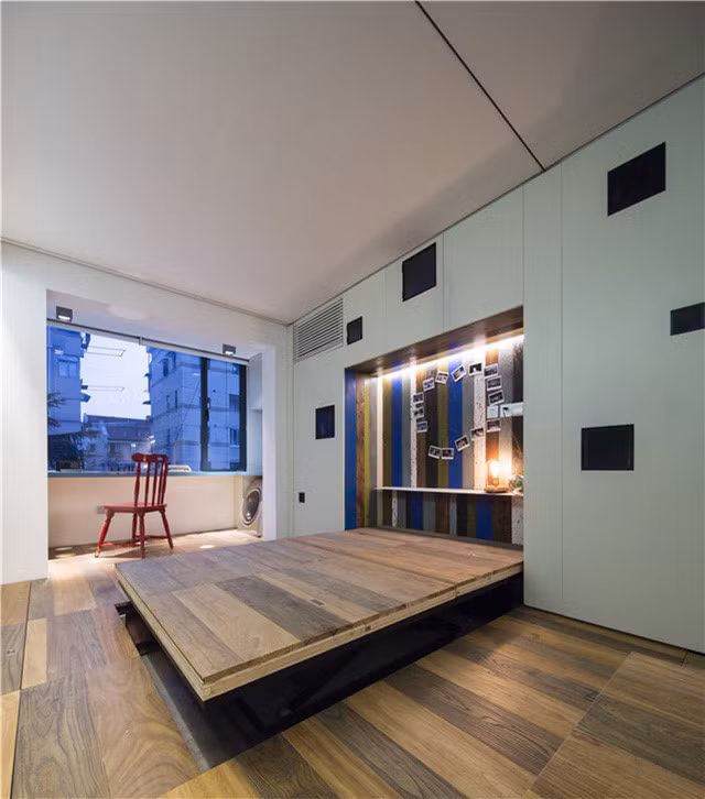 Ban ngày là sàn nhà, ban đêm nâng lên thành giường ngủ, quá tiện!