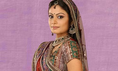 Nữ diễn viên Toral Rasptra sẽ tạm biệt vai Anandi trong phần phim mới.