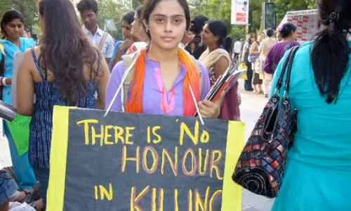 Biểu tình phản đối nạn "giết người vì danh dự" ở Pakistan.
