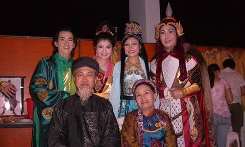 Trung hop trong 49 ngay cung Minh Thuan va “sau nu” Ut Bach Lan qua doi