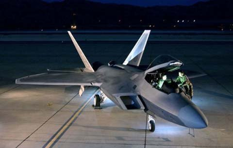 F-22 Raptor: 350 triệu USD.