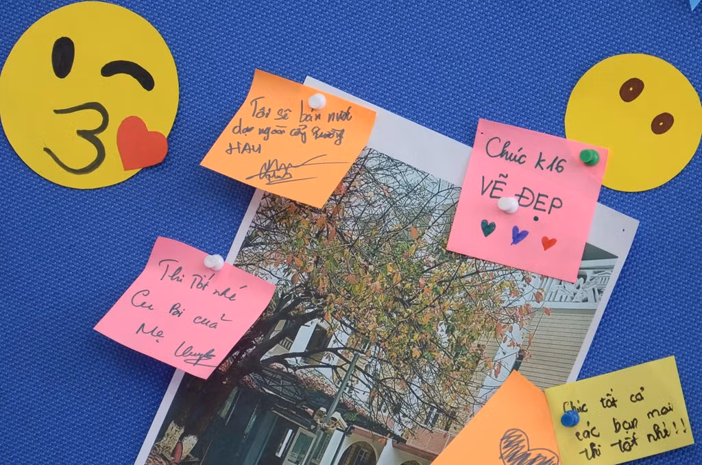 Trên đó gửi gắm những điều tốt đẹp nhất đến các bạn trẻ, những lời chúc đặc thù dành cho các thí sinh trường năng khiếu.