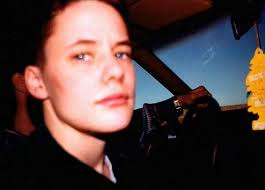 8. Brandon Teena Năm 1993, chàng trai 21 tuổi này đã bị cưỡng hiếp và mưu sát dã man ở tiểu bang Nebraska vì những kẻ đồ tể phát hiện ra anh mang cơ thể của phụ nữ. Khi ấy, nhiều người đã cho rằng cái chết bi thương của Teena là giây phút quyết định, đòi hỏi việc vận động quyền cho người chuyển giới phải có thêm nhiều bước tiến hơn nữa. Câu chuyện về cuộc đời của Teena cũng từng được chuyển thể thành bộ phim Boys Don’t Cry. Phim ra mắt vào năm 1999, với sự tham gia của Hilary Swank trong vai chính và đã được các nhà phê bình đánh giá cao.