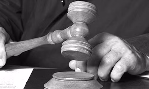 Bi phat hon 300 trieu VND neu tu choi... ket hon