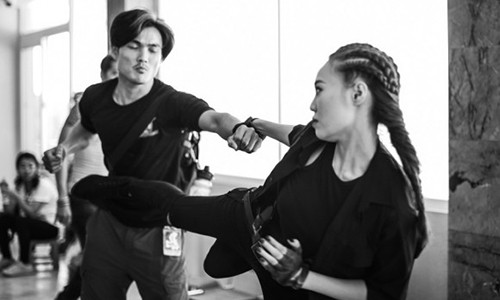 Ninh Dương Lan Ngọc rũ bỏ ngọc nữ làm sát thủ.