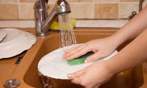 Những cách rửa bát đũa khiến bạn và gia đình dễ... chết sớm Nhung cach rua bat dua khien ban va gia dinh de... chet som
