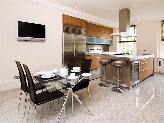 Nội thất trong căn hộ hai phòng ngủ ở Notting Hill, South Kensington, Shepherds Bush hay Bayswater có giá 770-924 USD/tuần.