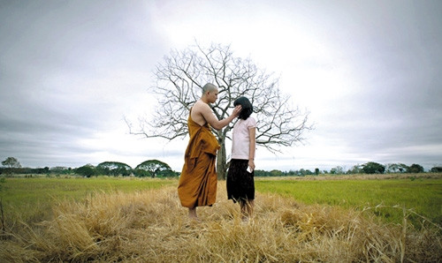 Variety đưa tin Liên đoàn điện ảnh Thái thống nhất chọn phim Arbat tham gia vòng sơ tuyển giải Oscar 2017, sau khi cân nhắc tác phẩm cùng bốn ứng viên khác là Snap… Kae Dai Kid Tueng, The Island Funeral, Serd và Wandering.