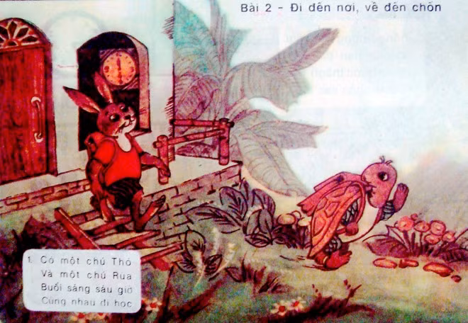 Facebook Thanh Huyền Nguyễn chia sẻ bộ ảnh lên tường của mình và viết: "Cuốn sách của tuổi thơ đây rồi! Ngày xưa thần tượng cô giáo chủ nhiệm biết bao nhiêu, cô dịu dàng và xinh đẹp lắm. Cô dạy lứa học sinh năm 1991, bây giờ ai cũng giỏi cả!"