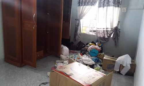 Trom tao ton dung ca xe tai di khoang do nha co giao