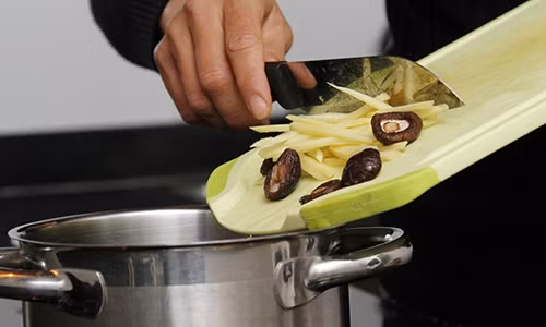 Meo ket hop thuc pham voi vi thuoc chua bach benh