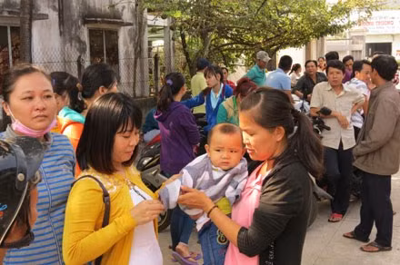 Nuoc mat, nu cuoi trong ky phat luong “vo tien khoang hau”