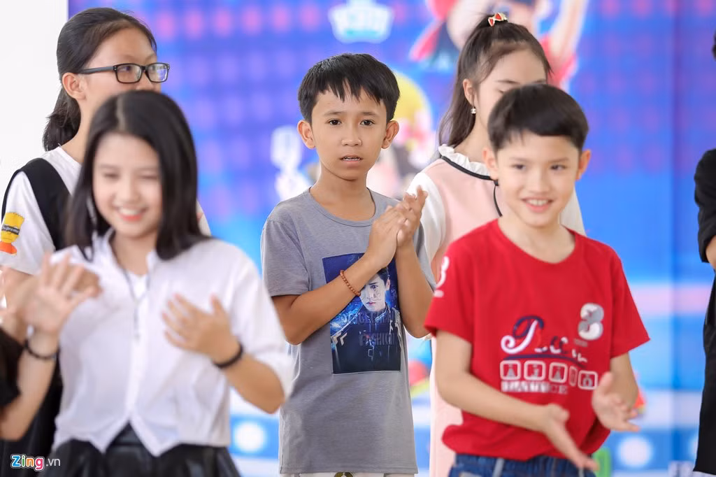 Cau be ban keo va giac mo doi doi giong Ho Van Cuong