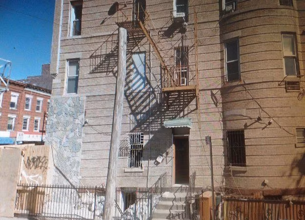 Dau long cau chuyen nu cu nhan tro thanh no le tinh duc-Hinh-2