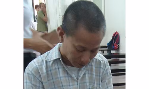 Giet dong nghiep cu vi khong tim duoc viec moi