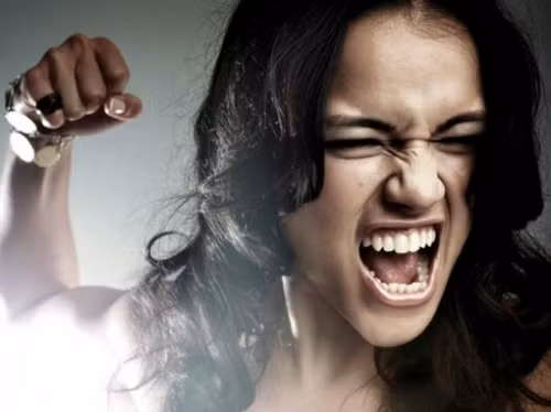 Người vợ trẻ chia sẻ về người chồng trăng hoa của mình (Ảnh minh họa).