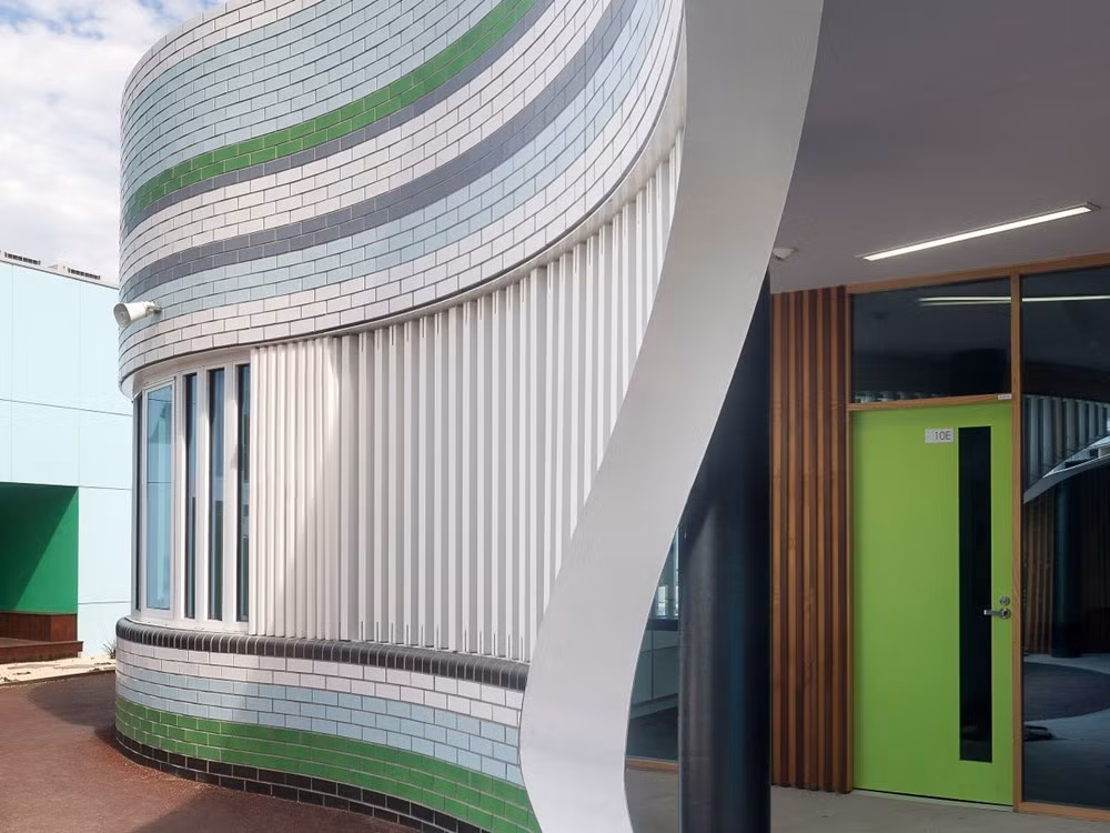 Những bức tường gây ấn tượng mạnh cho thị giác. (Nguồn: Techinsider)