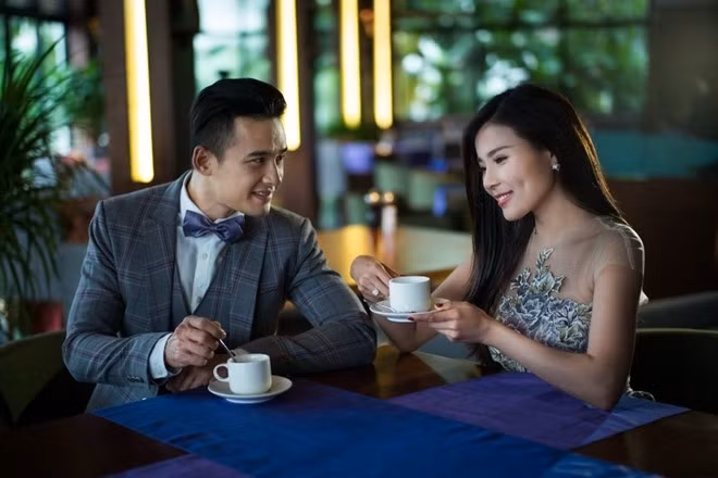 Lương Thế Thành và Thúy Diễm được xem là cặp đôi "tiên đồng - ngọc nữ" của làng giải trí Việt. (Ảnh: Louis Wu)