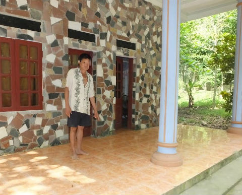 Kinh hoang gai tre 21 tuoi chem nguoi nhu dan 