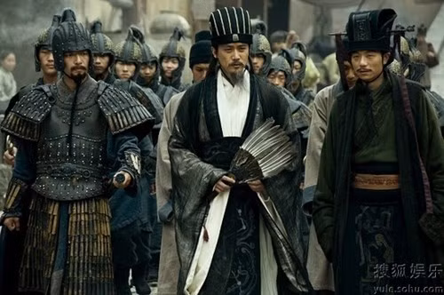 Doi quan tinh nhue khien ke thu khiep dam cua Gia Cat Luong-Hinh-2