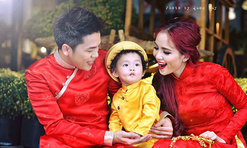 Gia đình hạnh phúc hiện tại của Diễm Hương và ông xã Quang Huy.