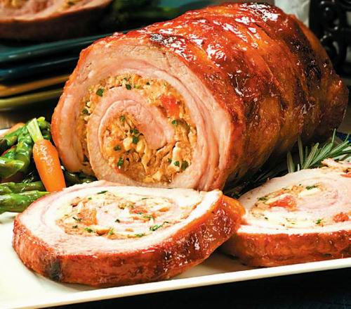 Thịt hun khói: Nitrit natri và natri, những chất bảo quản trong các loại thịt như thịt hun khói, thịt lợn nướng, xúc xích có thể kích hoạt cơn đau nửa đầu.