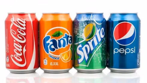 Thức uống có ga: Tuy là một thức uống giải khát hiệu quả nhưng các loại nước ngọt, soda có thành phần chủ yếu là đường/chất tạo ngọt có hại cho sức khỏe. Đồng thời, thức uống có ga còn khiến vòng 2 của bạn tăng lên vài cm đấy.