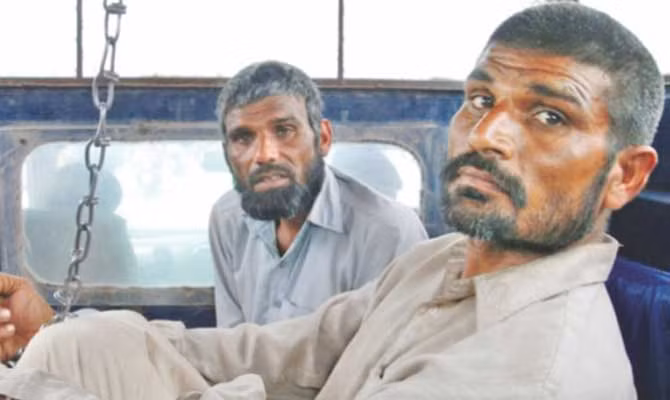 Anh em Ali - những kẻ ăn thịt xác chết.