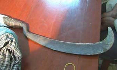 “Ven man bi mat” vu an giet vo, doi tu tu theo